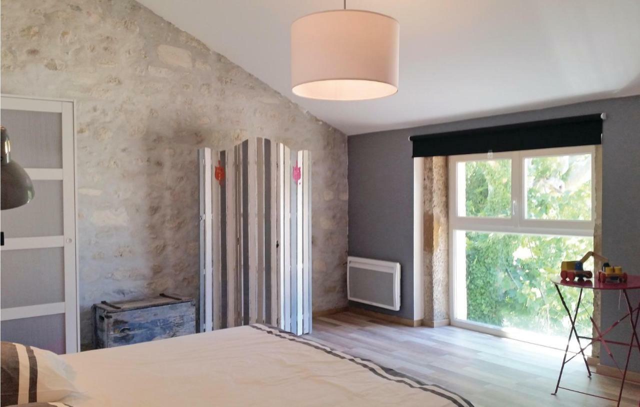 2 Bedroom Amazing Home In นาร์บอนน์ ภายนอก รูปภาพ